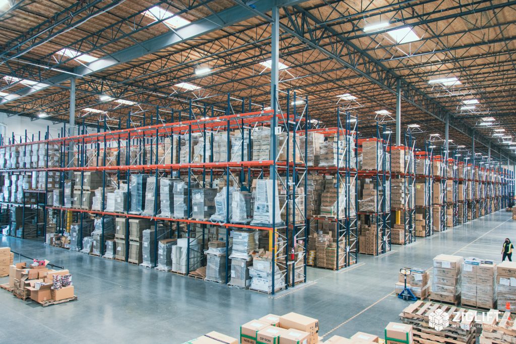 Rows of industrial pallet racks loaded with pallets in a Cincinnati warehouse